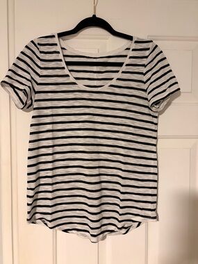 LOFT Black and White Striped Scoop Neck Short Sleeve Top